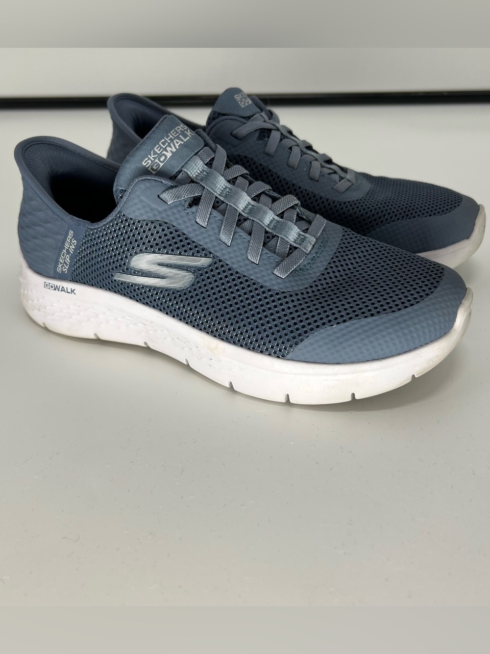 Skechers slip in women’s shoes 8.5